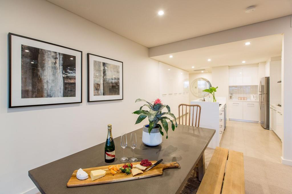 Luxury Four Bedroom Apartment With Swimming Pool Wagga Wagga Exterior foto